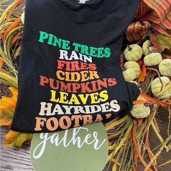 Sub_urban Riot 🍁 Favorite Fall List Tee Tee - Picture 3 of 7